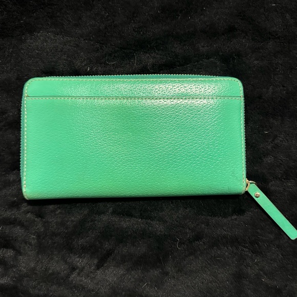 Kate Spade Wallet - Picture 2 of 3